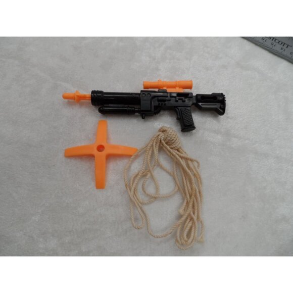GI Joe Grappling Hook with Projectile 4-Pronged Works - Picture 2 of 3